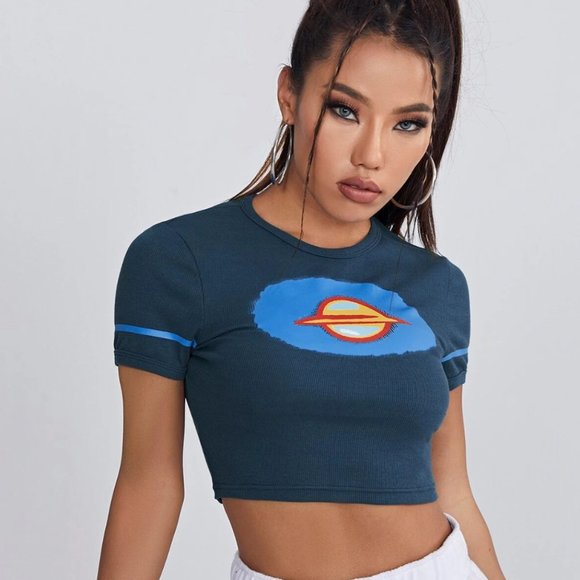 NWOT Graphic Rib-knit Crop Tee Size: large - Picture 1 of 2